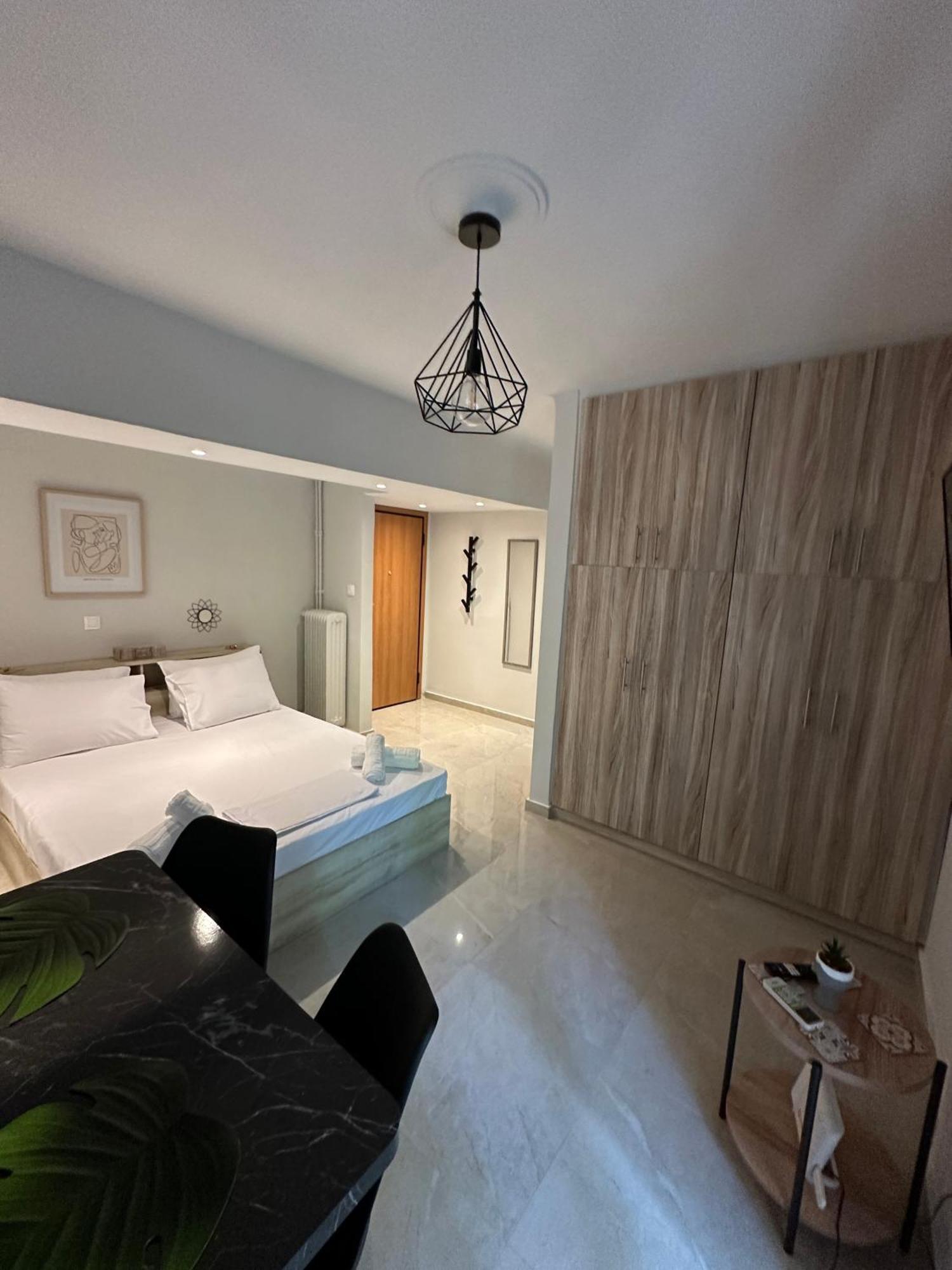 Just For Two Apartment เอเธนส์ ภายนอก รูปภาพ