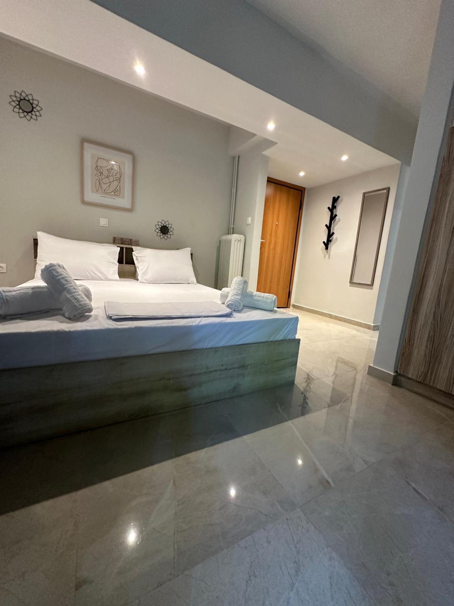 Just For Two Apartment เอเธนส์ ภายนอก รูปภาพ