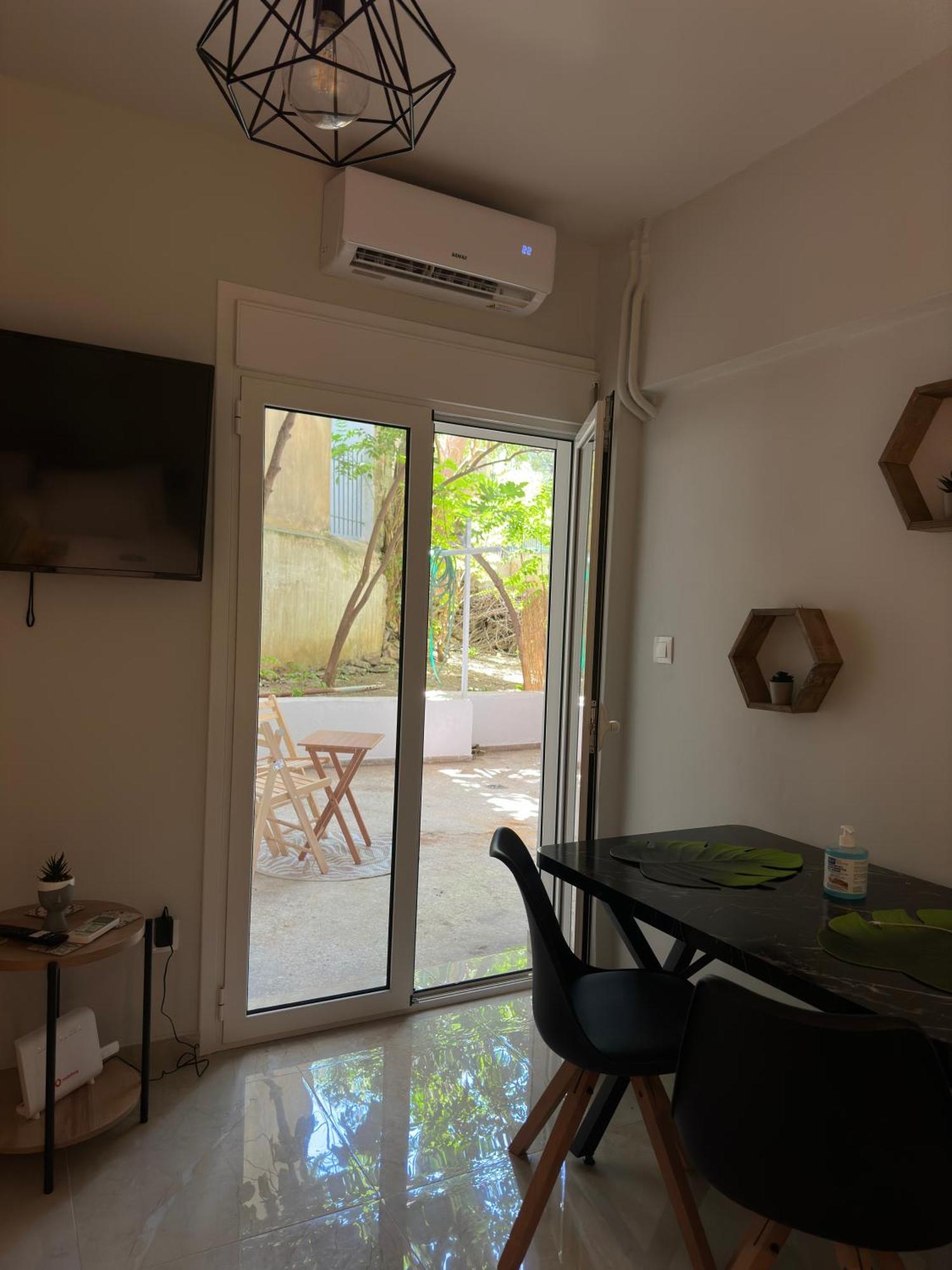 Just For Two Apartment เอเธนส์ ภายนอก รูปภาพ
