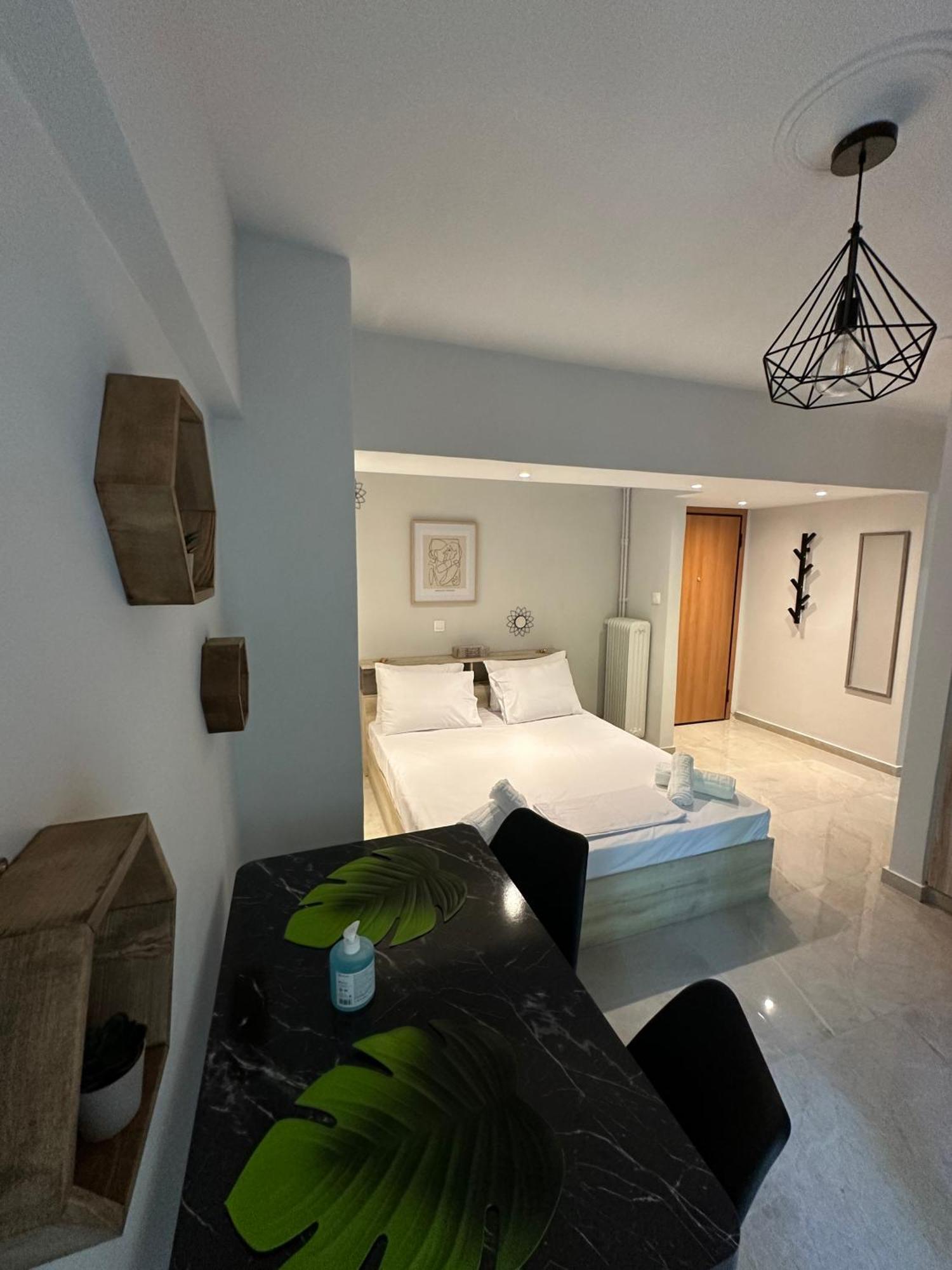 Just For Two Apartment เอเธนส์ ภายนอก รูปภาพ