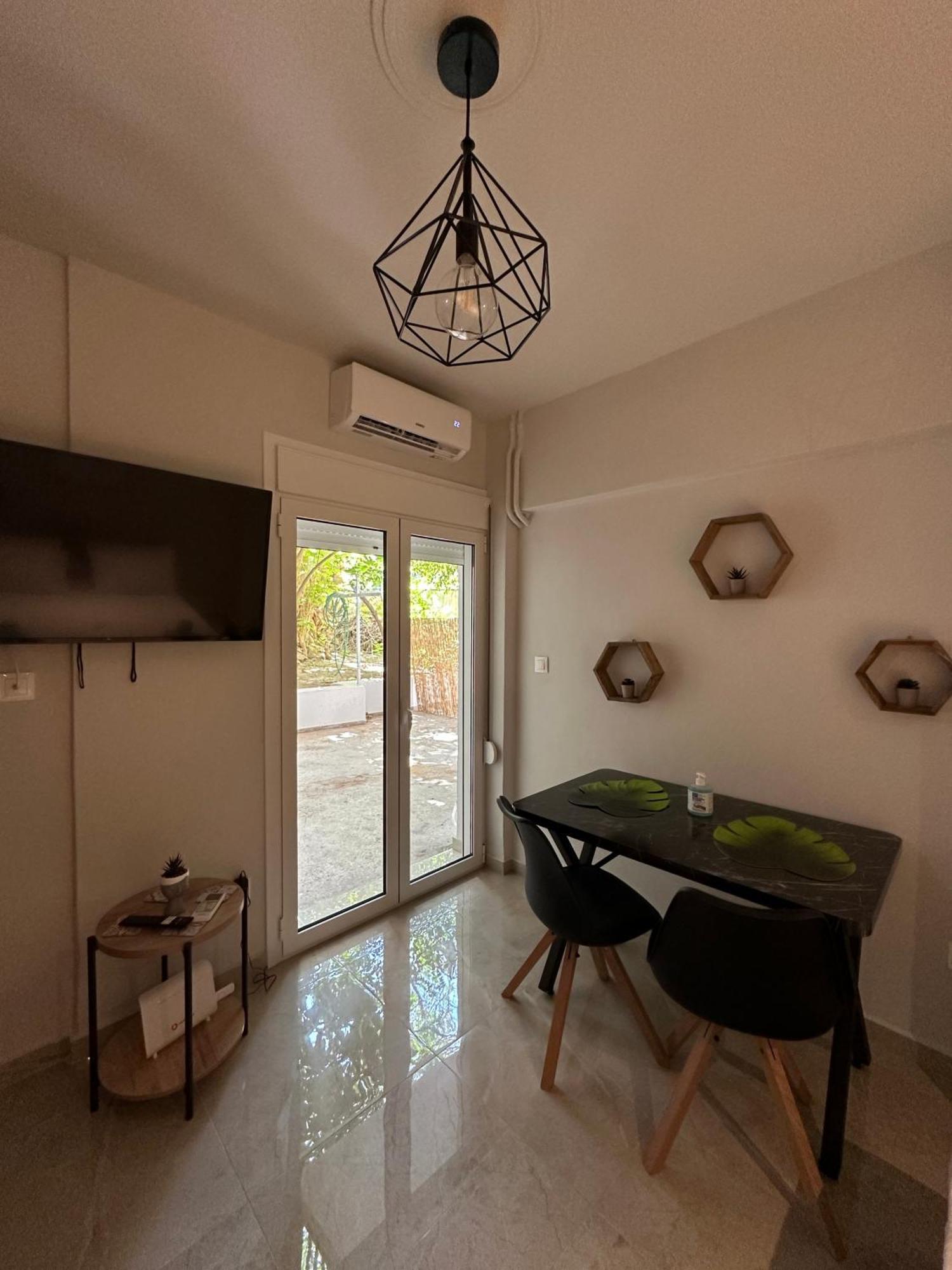 Just For Two Apartment เอเธนส์ ภายนอก รูปภาพ