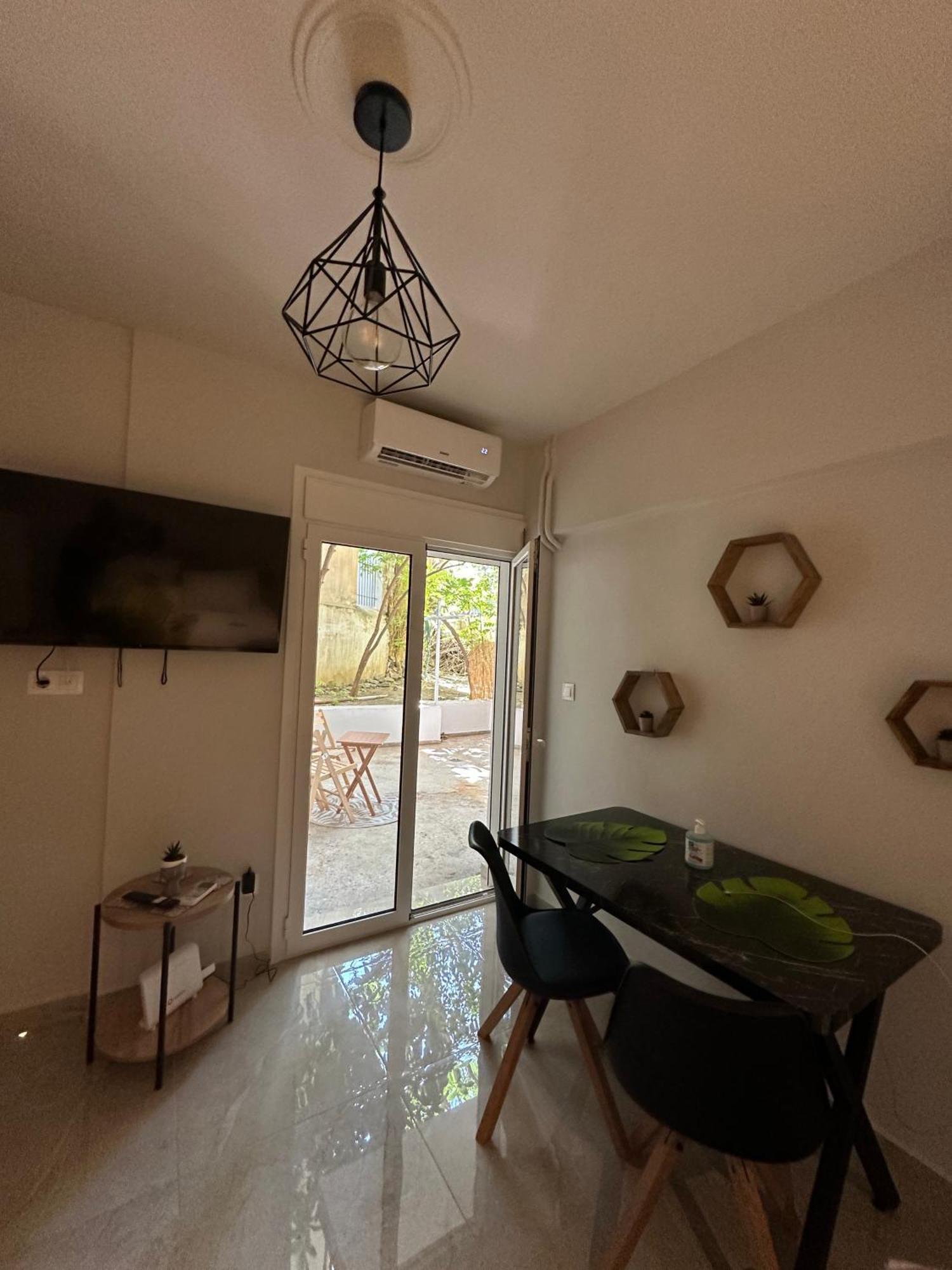 Just For Two Apartment เอเธนส์ ภายนอก รูปภาพ